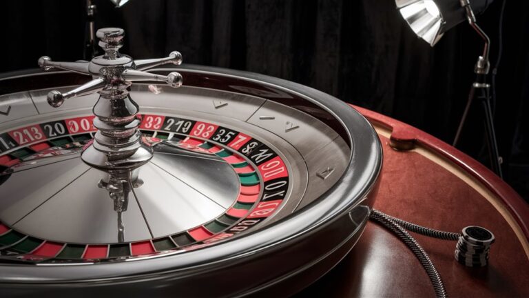 simple roulette betting strategy